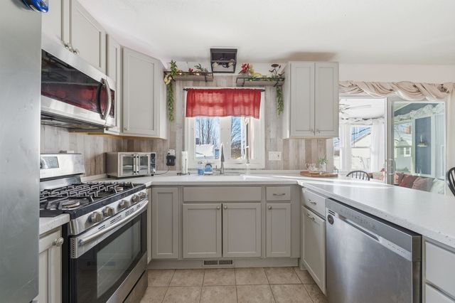 7 Oak Street, Allenstown, NH 03275