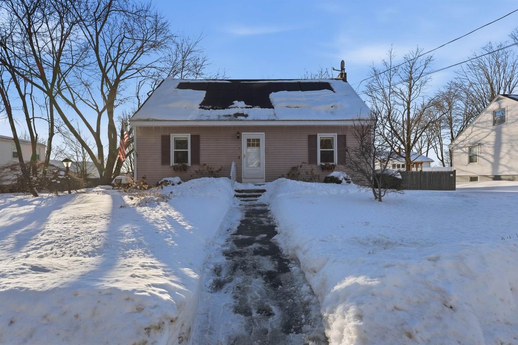7 Oak Street, Allenstown, NH 03275