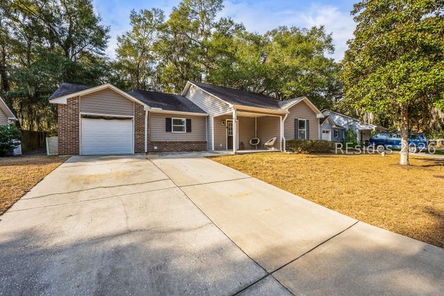 28 Brindlewood Dr, Beaufort, SC 29907