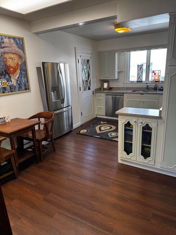 317 N Main Street, Crown Point, IN 46307