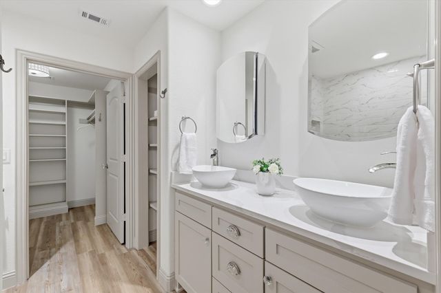 1836 Marsh Point Drive, Frisco, TX 75036