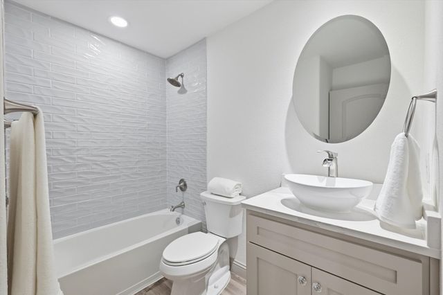 1836 Marsh Point Drive, Frisco, TX 75036