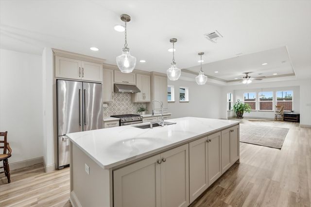 1836 Marsh Point Drive, Frisco, TX 75036