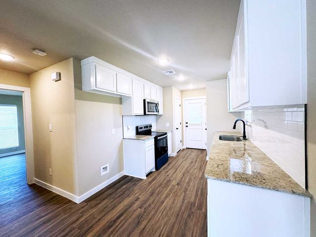 2385 Miller Street, Denison, TX 75020