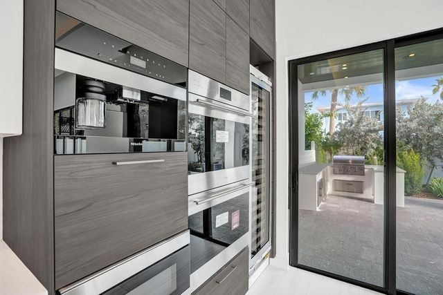 4524 Seagrape Drive 2 South, Lauderdale By The Sea, FL 33308