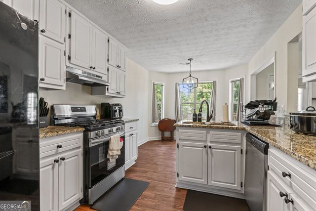 863 Clifton Ridge, Mcdonough, GA 30253