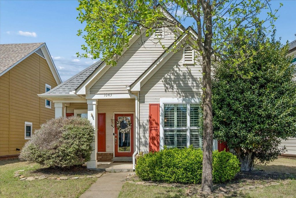 1043 E ISLAND PL, Memphis, TN 38103