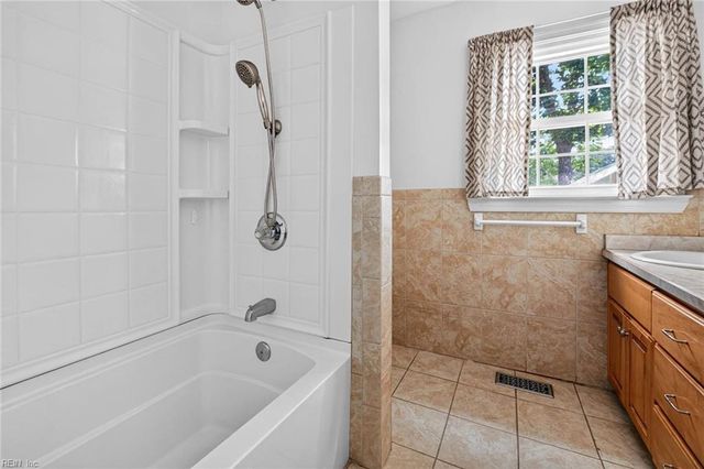 21 Aspenwood DR, Hampton, VA 23666