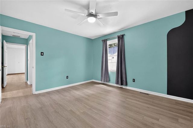 21 Aspenwood DR, Hampton, VA 23666