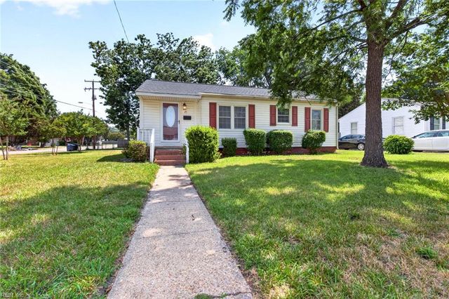 21 Aspenwood DR, Hampton, VA 23666