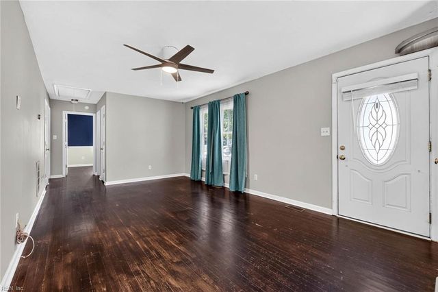 21 Aspenwood DR, Hampton, VA 23666
