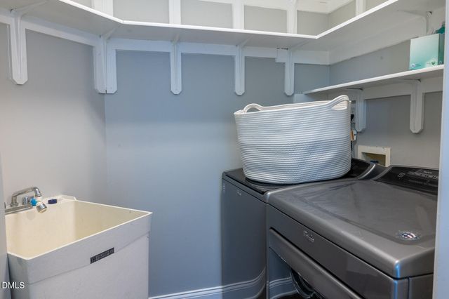 114 Nolen Lane, Chapel Hill, NC 27516
