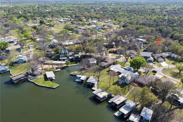 611 Thurman CIR, Kingsland, TX 78639