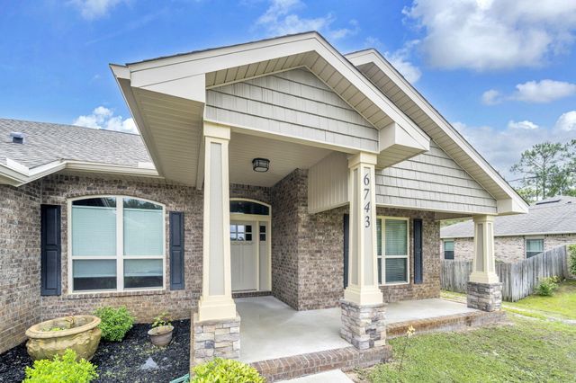 6743 Desoto Street, Navarre, FL 32566