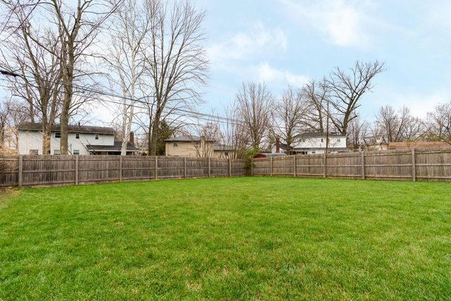 5092 Riverbirch Drive N, Columbus, OH 43229