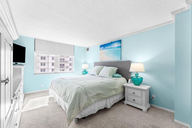 3215 S Ocean Boulevard 407, Highland Beach, FL 33487