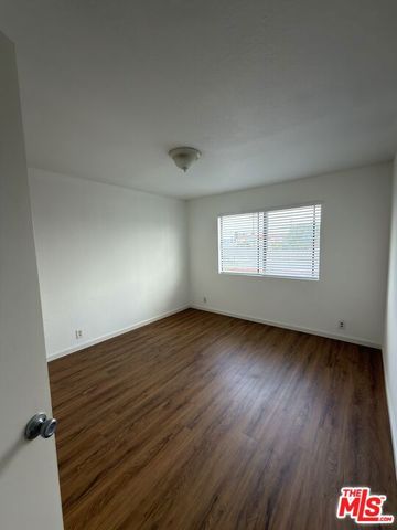4467 W 120th Street 3, Hawthorne, CA 90250