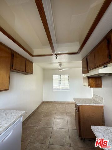 4467 W 120th Street 3, Hawthorne, CA 90250