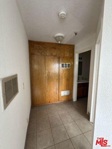 4467 W 120th Street 3, Hawthorne, CA 90250