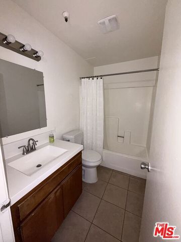 4467 W 120th Street 3, Hawthorne, CA 90250