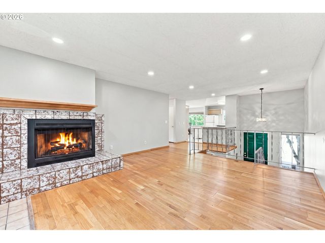 14840 Ne ROSE Pkwy, Portland, OR 97230