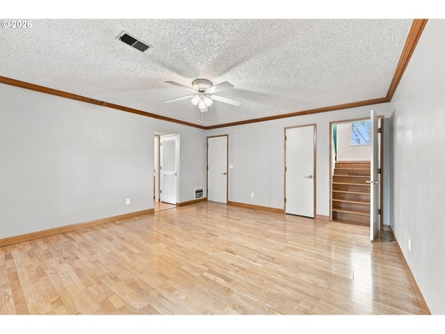 14840 Ne ROSE Pkwy, Portland, OR 97230