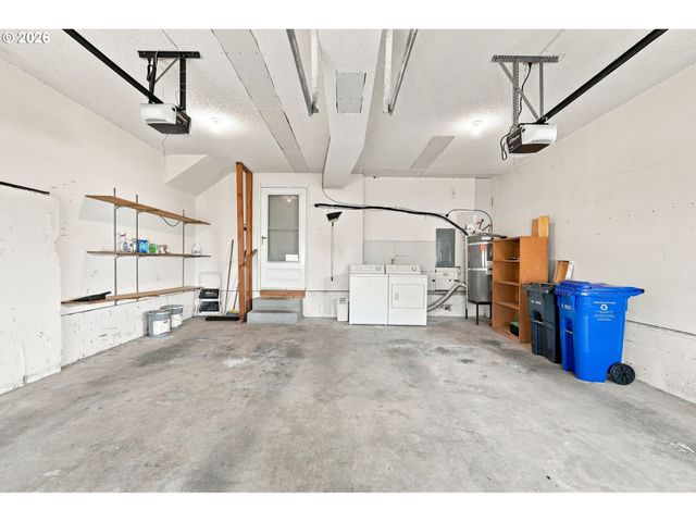 14840 Ne ROSE Pkwy, Portland, OR 97230