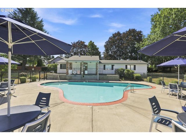 14840 Ne ROSE Pkwy, Portland, OR 97230