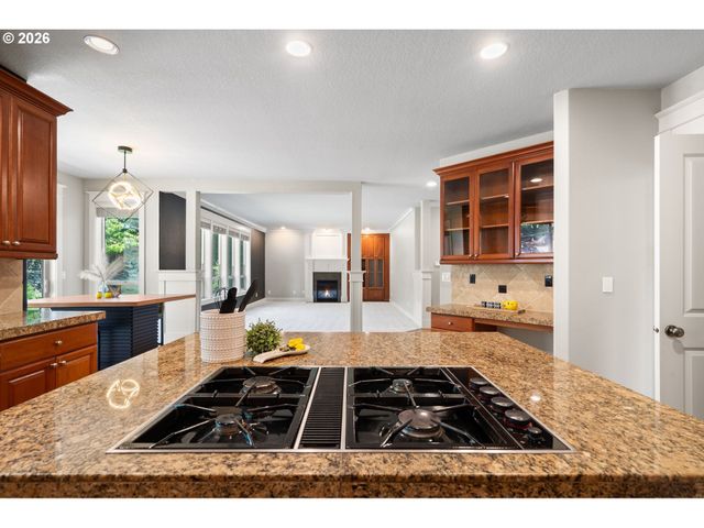 14342 Se DONATELLO Loop, Happy Valley, OR 97086