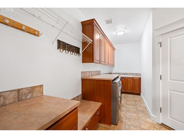 14342 Se DONATELLO Loop, Happy Valley, OR 97086
