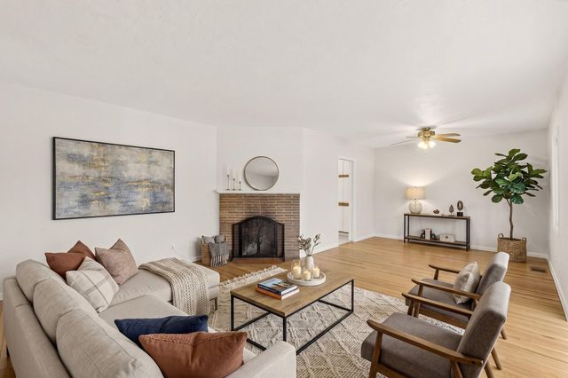 1608 Cardenas Drive NE, Albuquerque, NM 87110
