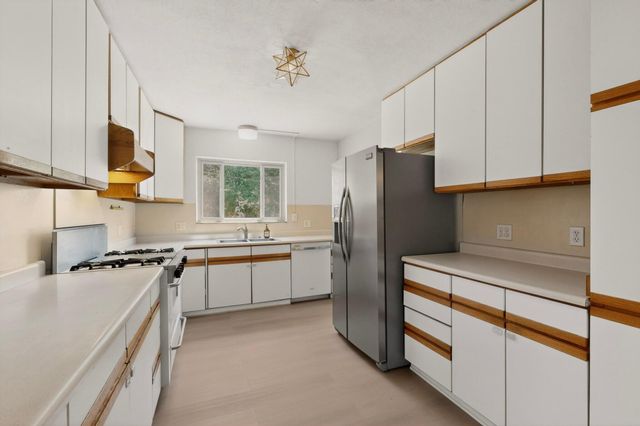1608 Cardenas Drive NE, Albuquerque, NM 87110