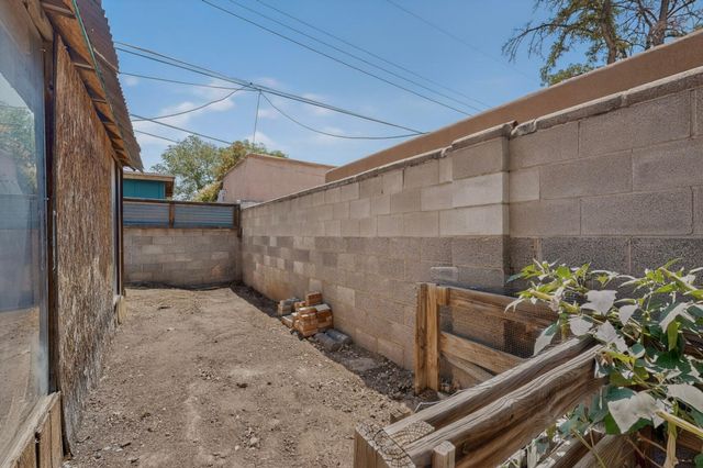 1608 Cardenas Drive NE, Albuquerque, NM 87110
