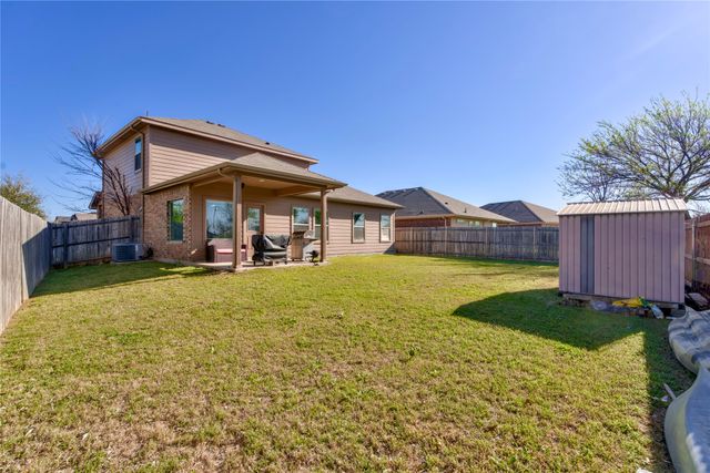 8204 Windsor Forest Drive, Fort Worth, TX 76120