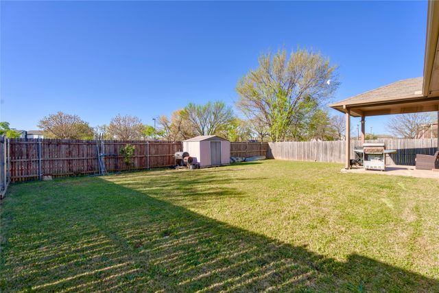 8204 Windsor Forest Drive, Fort Worth, TX 76120