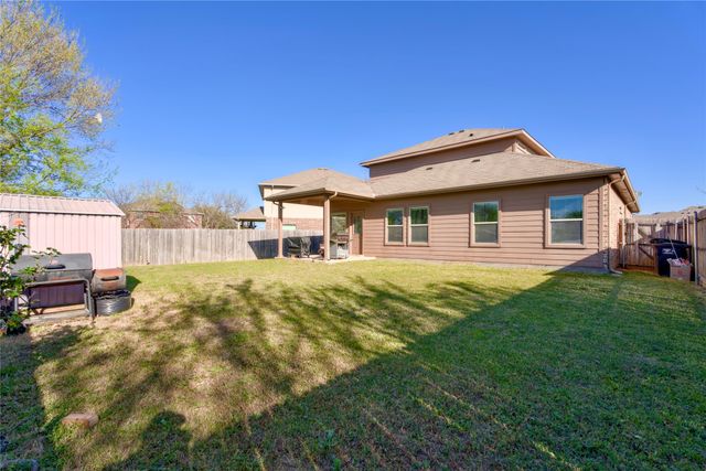 8204 Windsor Forest Drive, Fort Worth, TX 76120