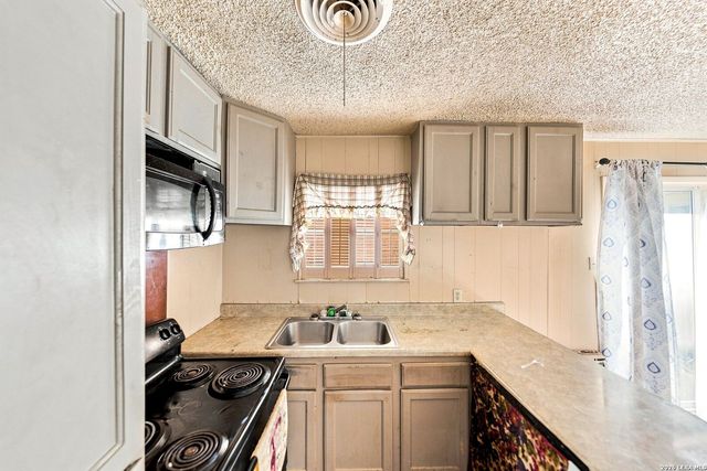 410 Bonair Dr, San Antonio, TX 78222