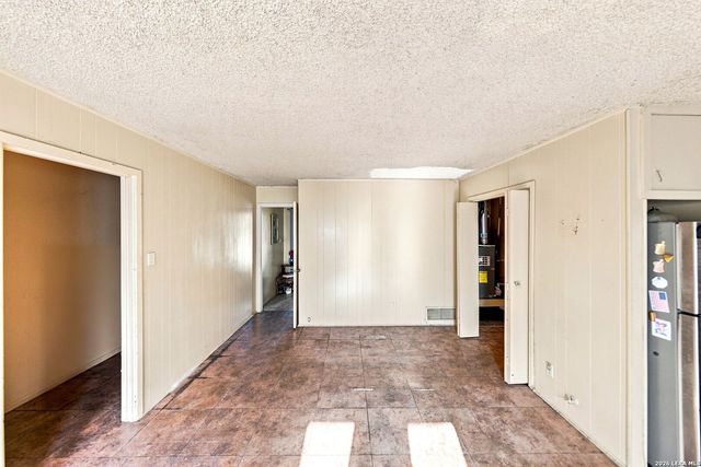 410 Bonair Dr, San Antonio, TX 78222