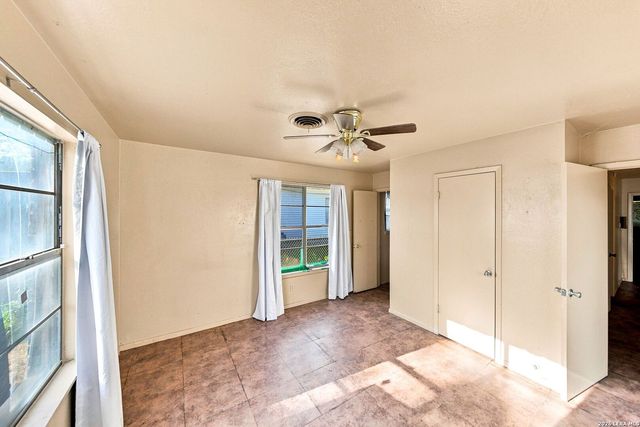 410 Bonair Dr, San Antonio, TX 78222