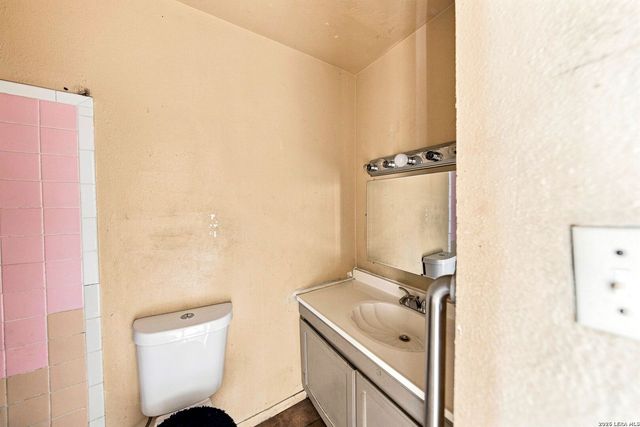 410 Bonair Dr, San Antonio, TX 78222