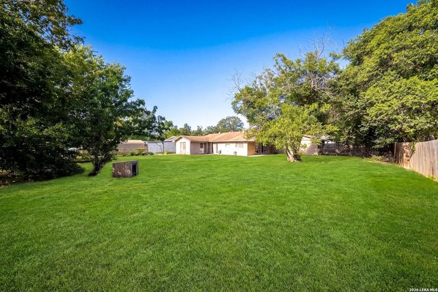 410 Bonair Dr, San Antonio, TX 78222