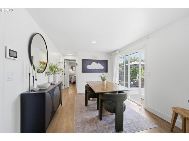 562 WARRINGTON Ave, Eugene, OR 97404