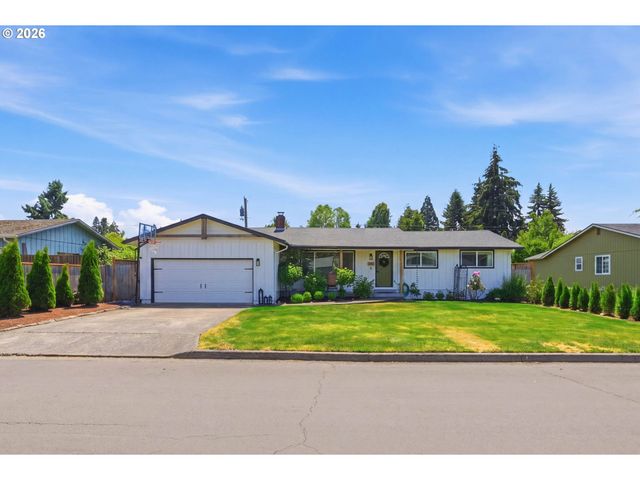 562 WARRINGTON Ave, Eugene, OR 97404