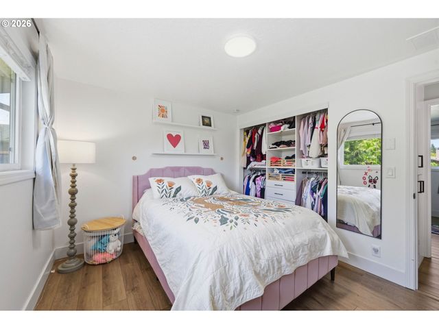 562 WARRINGTON Ave, Eugene, OR 97404