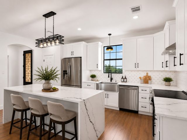 1101 Ajo Court, Granbury, TX 76048