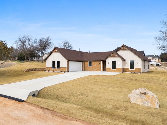 1101 Ajo Court, Granbury, TX 76048