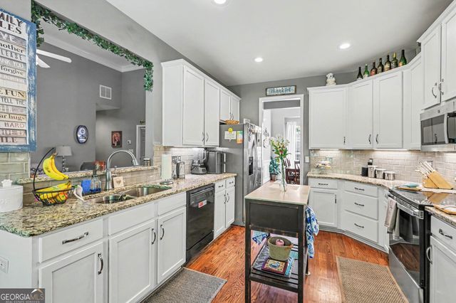 3792 Falls Trail, Winston, GA 30187