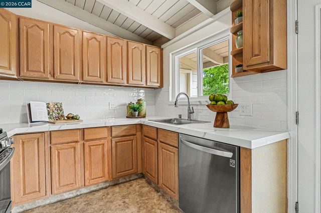 3342 S. Lucille Ln., Lafayette, CA 94549