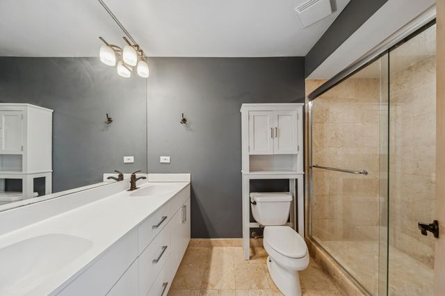 2826 N Talman Avenue A, Chicago, IL 60618