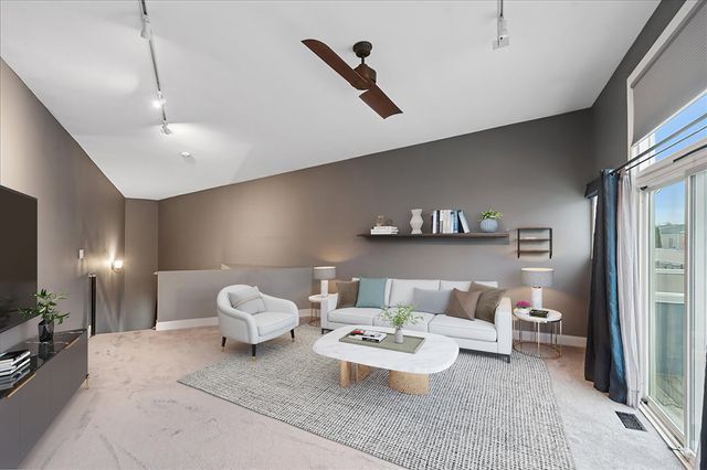 2826 N Talman Avenue A, Chicago, IL 60618